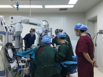 熙仁医院首席专家马志中教授： 视网膜色素变性（夜盲症）我们一直在努力
