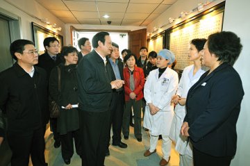 中医药服务体系建设要“舒筋活血”