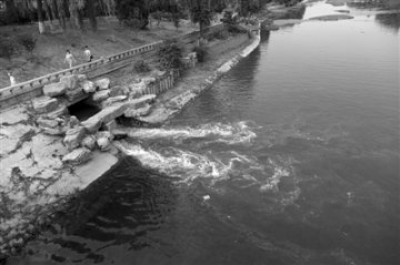 北京五大水系水质均超标 城乡接合部污水直排