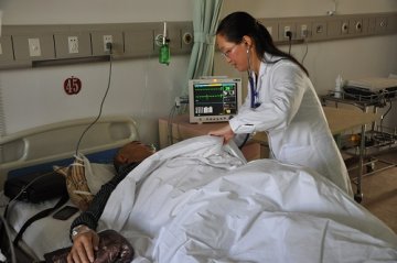寻找身边的好医生系列报道之二十五：无私奉献 关爱患者