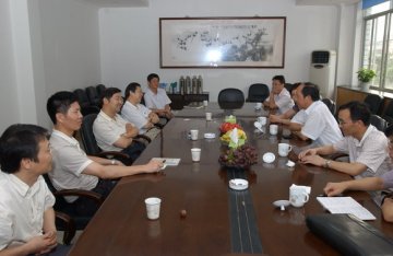 省局领导与嘉兴市政府领导共话食品药品安全