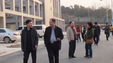 长沙市教育局到湖南食品药品职业学院中职部检查开学工作