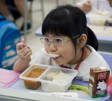 深港跨境学童奔波生活