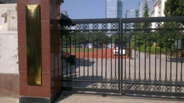 北京中小学操场暑期大多关闭