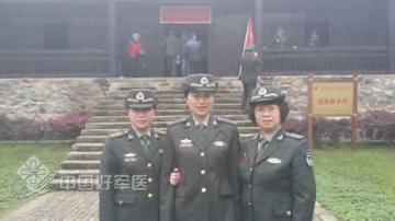 长海医院红十字方队年终总结侧记