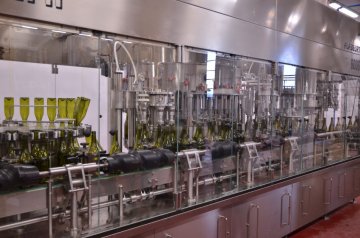 40.阿卑斯(APIS)注酒流程