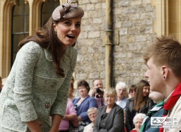 英国凯特王妃被评“最佳着装孕妇”