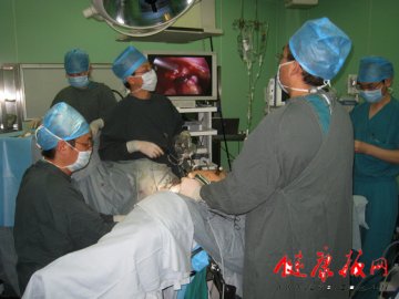 航天中心医院开展国内首例经阴道腹腔镜乙状结肠癌根治术
