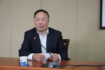 扬子江药业集团专家来我校讲学