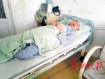 佛山医生出诊命案现场 却遭死者丈夫狂打
