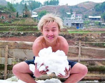 奇人赤膊过冬12年1年四季穿短裤