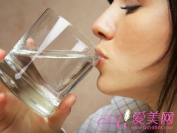 多喝水促代谢 6个护肝秘方呵护健康