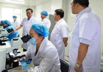 王国强副主任在甘肃、青海、西藏3省区开展包虫病防治调研和职业病防治规划实施情况督查工作