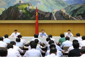 [中国政府网]李克强：以“零容忍”的举措惩治食品安全违法犯罪