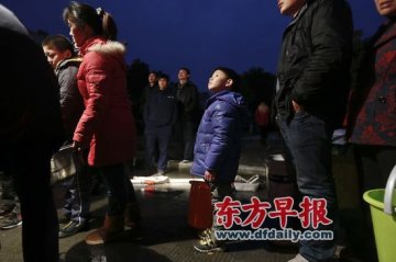 松江金山水污染家庭减免部分水费 今天供水恢复