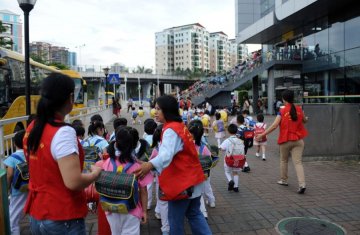 深港跨境学童奔波生活