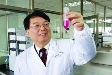 中药大博导，完成了121个新药研究