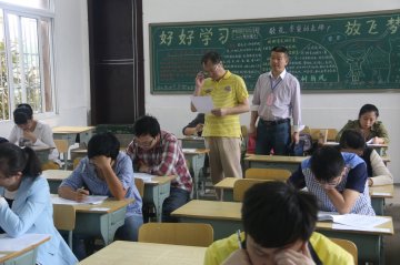 省荣军医院2014年度公开招聘理论和操作考试顺利完成