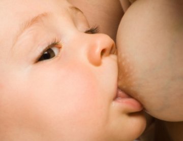 让人动容的母乳喂养温馨时刻
