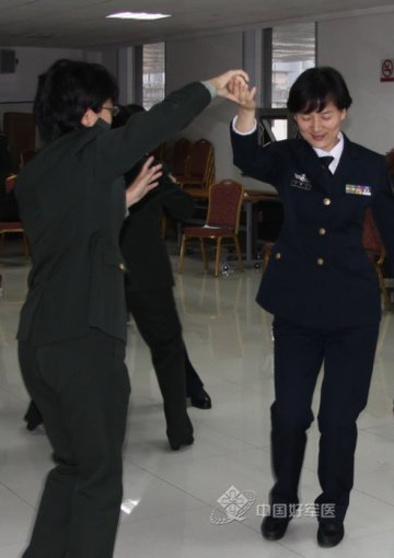 第三军医大学“音乐治疗”体验课让学员感受旋律治病的魔力