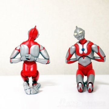 奥特曼 教你瑜伽标准动作