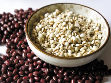 食疗养生：薏苡仁可利水渗湿 健脾清热
