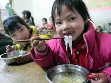 九阳希望厨房 · 镜头下的孩子们