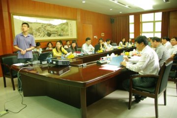 寄生虫病所2011年研究生学位论文答辩会顺利结束