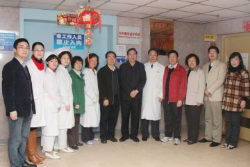 省卫生厅领导为附属一院“四星级省级青年文明号”、“省级青年文明号”揭牌
