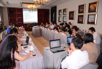 营养与食品安全所召开媒体座谈会