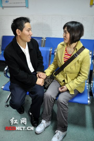 儿子患尿毒症 42岁母亲高龄再孕拟捐肾救子