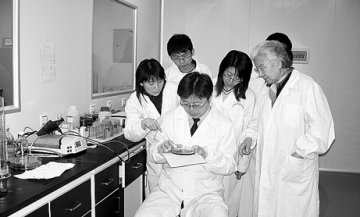 又到金秋收获时--2007年中国药学会科学技术奖成果累累