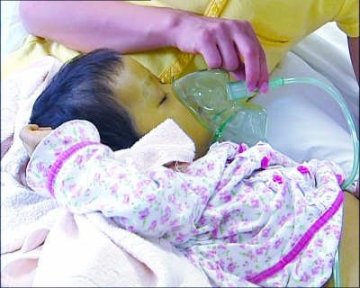 江苏盐城4岁女童患急性白血病 浑身变绿