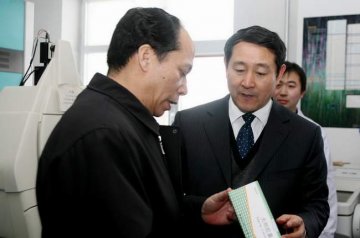 省委书记吉炳轩等领导来我校调研
