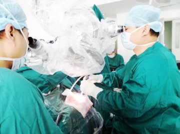 第306医院专家顾建文解读脑室内脑膜瘤切除术