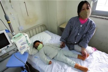 患白血病幼儿找到配型骨髓无钱医治