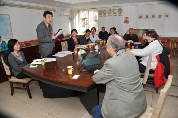 捷克科学院Dr. Ivo Safarik等3人访问辐射安全所