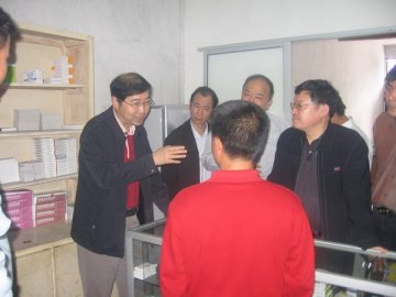 黄萌局长深入畲乡景宁开展农村食品药品安全蹲点调研活动