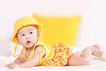 宝宝出生前到出生后要办多少证
