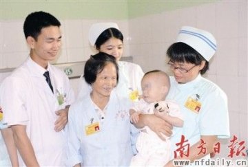 医院收治HIV测试呈阳性弃婴1年其HIV转阳为阴