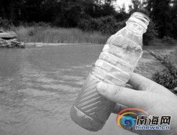 文昌钛矿废水直排染出“黄海” 镇政府：不污染