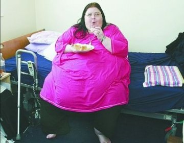 英国最胖女人4年未出家门