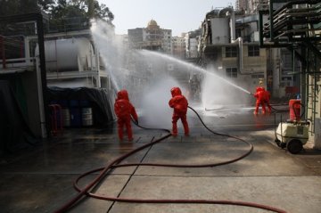 好利安药厂火警疏散演习