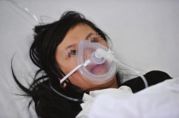 高中女生疑遭体罚 跑3750米累瘫吸氧16小时