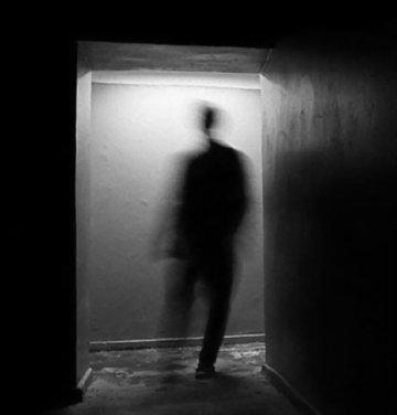 濒死体验研究揭秘死前感受：4.进入黑洞