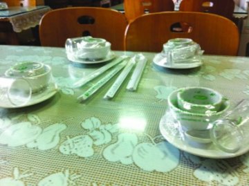 国内多地叫停消毒餐具收费 未来发展路向何方？