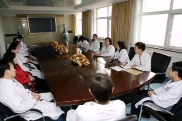 宣武医院李军杰到达青海玉树震区开始救援工作