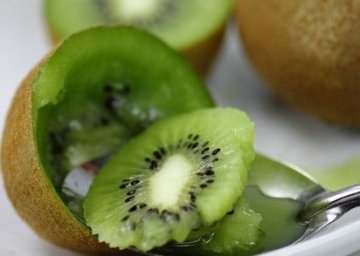 饮食健康：5种水果放放再吃